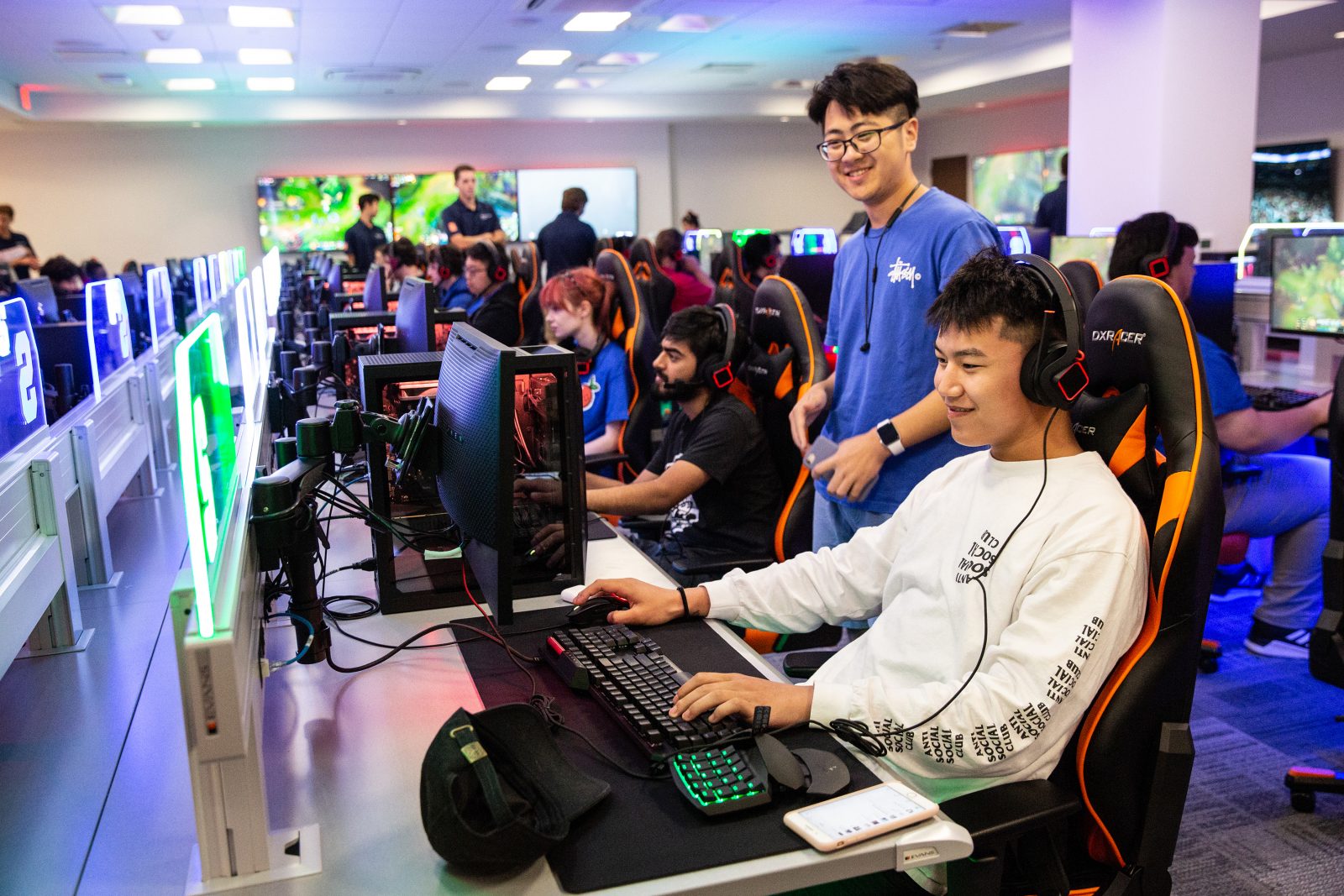 如何制作Dota2短片？